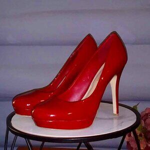 Arturo Chiang Patent  Candy Apple Red Leather Pumps Size 9